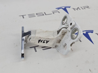 петля двери Tesla Model 3 2 поколение 2024, 1773632-01