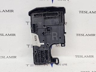Блок управления BCM (бортовой сети) (Body Control Module) Боди Tesla Model 3 2 поколение 2024, 1834629-10