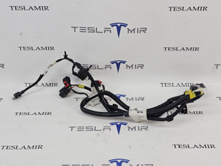 Электропроводка подрамника Tesla Model 3 2 поколение 2024, 1897329-01