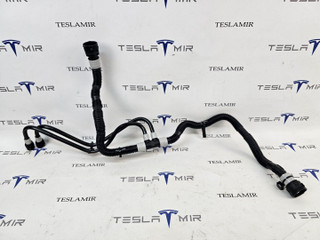 Шланг системы охлаждения теплообменник (Chiller)-батарея Tesla Model 3 2 поколение 2024, 1705720-00