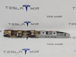 часть кузова (вырезанный элемент) Tesla Model X 1 поколение 2018, 1051594-01, 1051594-00
