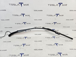 щеткодержатель (поводок стеклоочистителя, дворник) Tesla Model Y 1 поколение 2024, 1658938-00, 1658939-00