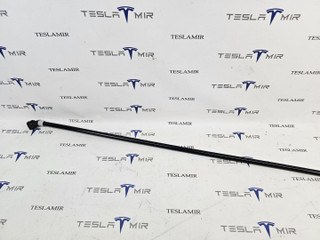 Патрубок системы охлаждения пластиковый Tesla Model 3 2 поколение 2024, 1705726-00