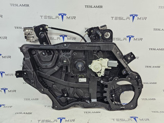 стеклоподъемник передний левый Tesla Model Y 1 поколение 2024, 1526804-00, 1495510-00