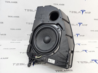 сабвуфер Tesla Model Y 1 поколение 2024, 1656267-00