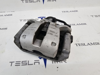 суппорт задний правый Tesla Model Y 1 поколение 2024, 1044624-00