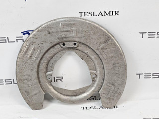 защитный кожух тормозного механизма Tesla Model 3 1 поколение 2023, 1044661-00