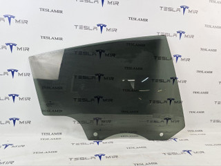 стекло двери задней правой Tesla Model Y 1 поколение 2024, 1495511-00