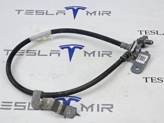 шланг тормозной Tesla Model Y 1 поколение 2024, 1188721-00-B, 1188721-00