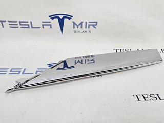 Накладка хром люверса левая нижняя Tesla Model S 1 поколение [рестайлинг] 2019, 1056379-00