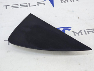Накладка боковая торпеды правая Tesla Model Y 1 поколение 2024, 1083362-00