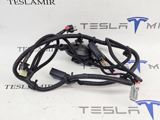 Электропроводка панели радиаторов (телевизора) Tesla Model 3 2 поколение 2024, 1897320-00
