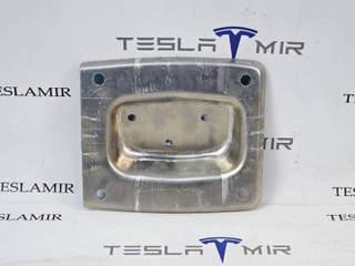 кронштейн заднего бампера Tesla Model 3 2 поколение 2024, 1083562-S0