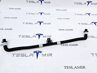 Патрубок охлаждения пентхауса Tesla Model 3 1 поколение 2020, 1091894-00