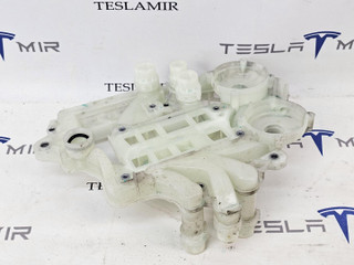 Тепловой насос Tesla Model Y 1 поколение 2021, 1547595-00, 1613703-00, 1613703-00-B