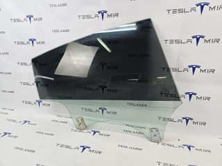 стекло двери задней правой Tesla Model 3 2 поколение 2024, 1773071-00