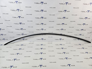 Молдинг кузова боковой наружный верхний левый Tesla Model 3 2 поколение 2024, 1873575-20