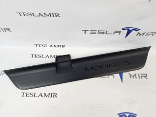 накладка на порог Tesla Model 3 2 поколение 2024, 1917242-00