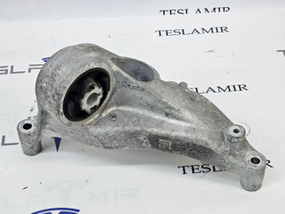 кронштейн двигателя Tesla Model 3 2 поколение 2024, 1093278-50, 1095337-00