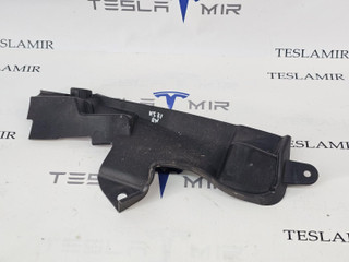 планка под капот Tesla Model 3 2 поколение 2024, 1694504-01