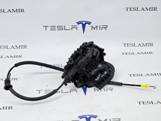 замок двери передней левой Tesla Model 3 2 поколение 2024, 1738946-00