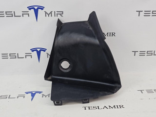 накладка заднего фонаря правая Tesla Model Y 1 поколение 2025, 2044987-00, 2044985-00