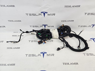 Электропроводка двери передняя правая Tesla Model Y 1 поколение 2025, 1933893-00