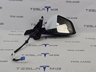 зеркало наружное правое Tesla Model Y 1 поколение 2025, 2130970-00