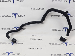 Шланг системы охлаждения заднего мотора Tesla Model Y 1 поколение 2025, 1077585-00