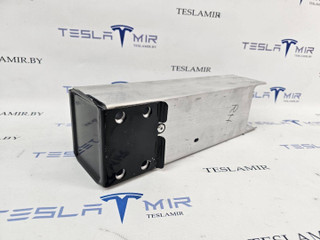 Удлинитель лонжерона (клык) правый Tesla Model Y 1 поколение 2021, 1487462-00