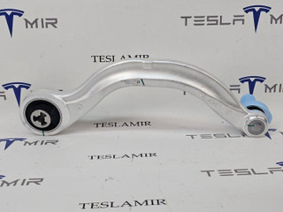 Рычаг передний продольный нижний (банан) правый Tesla Model Y 1 поколение 2021, 1044359-00