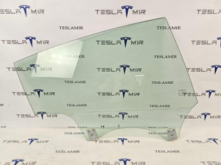 стекло двери задней правой Tesla Model 3 2 поколение 2025, 1773071-00