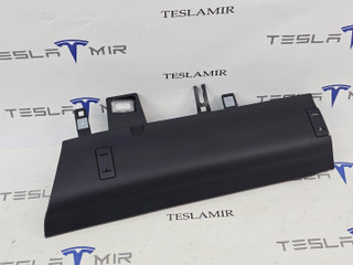 подушка безопасности коленная Tesla Model 3 2 поколение 2025, 1077826-00, 1774463-00, 1726685-00