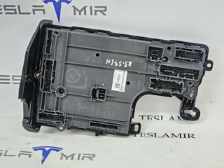 Блок управления BCM (бортовой сети) (Body Control Module) Боди Tesla Model 3 2 поколение 2025, 1834632-10