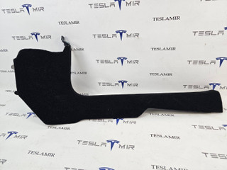 Накладка декоративная стойки А внутренняя правая нижняя Tesla Model 3 2 поколение 2025, 1733506-23