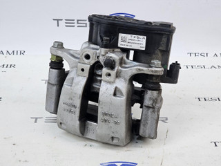 суппорт задний правый Tesla Model 3 2 поколение 2025, 1044624-00