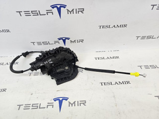замок двери передней левой Tesla Model 3 2 поколение 2025, 1738946-00