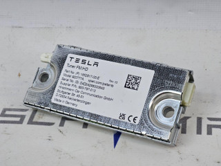 блок радио Tesla Model 3 2 поколение 2025, 1852817-00