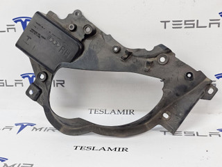 Накладка опоры (стакана) амортизатора правая Tesla Model S 1 поколение [2-й рестайлинг] 2022, 1606851-00