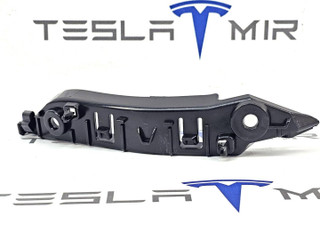 Крепление бампера переднего Tesla Model Y 1 поколение 2025, 1983887-00, 1898722-00