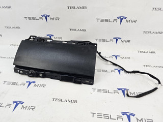 бардачок Tesla Model S 1 поколение [2-й рестайлинг] 2022, 1563041-00