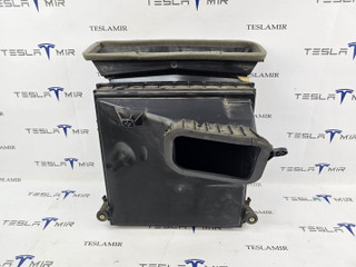 корпус воздушного фильтра Tesla Model S 1 поколение [2-й рестайлинг] 2022, 1750575-00, 1608307-00