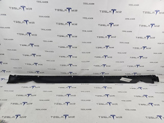 накладка на порог Tesla Model Y 1 поколение 2025, 1932567-00, 1932565-00