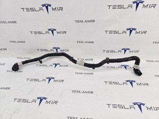 Патрубок системы охлаждения пластиковый передний Tesla Model S 1 поколение [2-й рестайлинг] 2022, 1606382-00-C, 1606382-00