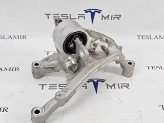 кронштейн двигателя Tesla Model S 1 поколение [2-й рестайлинг] 2022, 1134682-00