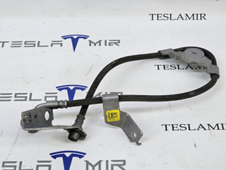 шланг тормозной Tesla Model S 1 поколение [2-й рестайлинг] 2022, 1420724-00