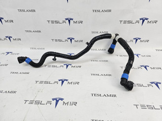 Патрубок системы охлаждения пластиковый Tesla Model S 1 поколение [2-й рестайлинг] 2022, 1585717-00
