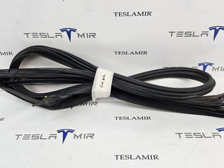 уплотнитель двери Tesla Model 3 1 поколение 2023, 1090499-00, 1090511-00