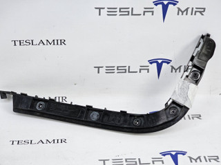 Крепление бампера заднего Tesla Model 3 1 поколение 2023, 1083988-00, 1083990-00