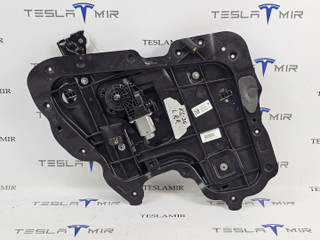 стеклоподъемник задний левый Tesla Model 3 1 поколение 2023, 1096622-00